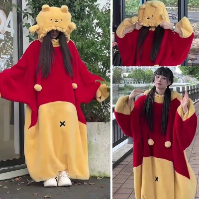 Winnie the Pooh Oversized Thickened Coral Velvet Nightgown Cartoon Hooded Pajamas TV Blanket
